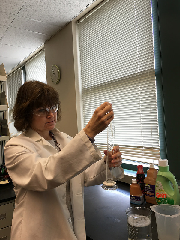 Judith Hollingshead in the P&G lab